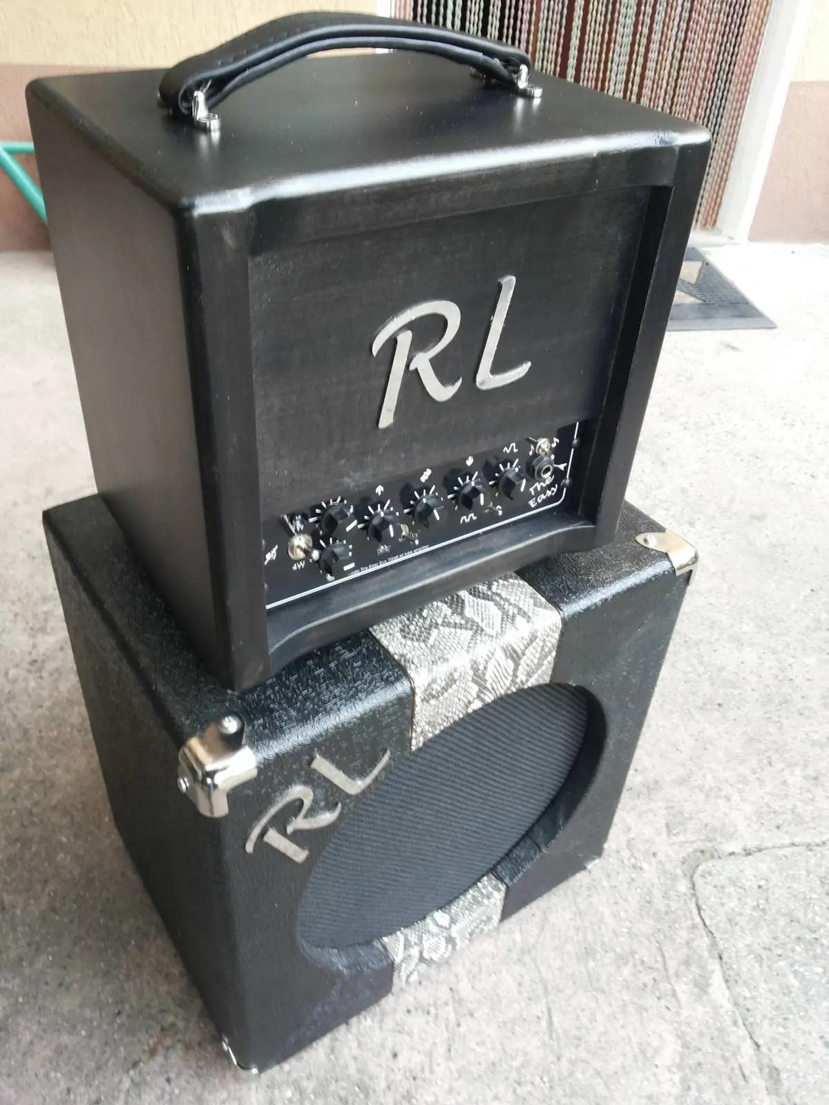 Testata RL Technology The Easy TC con il suo cabinet
