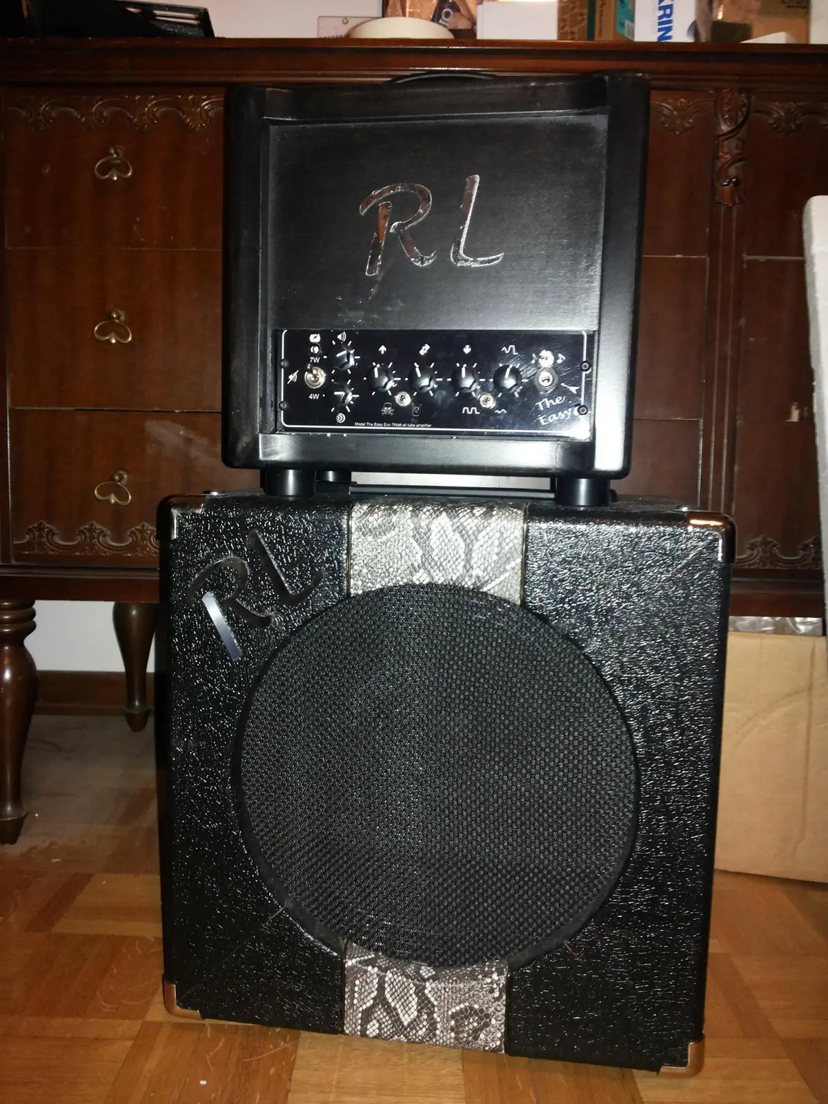 The Easy TC con cabinet RL coordinato