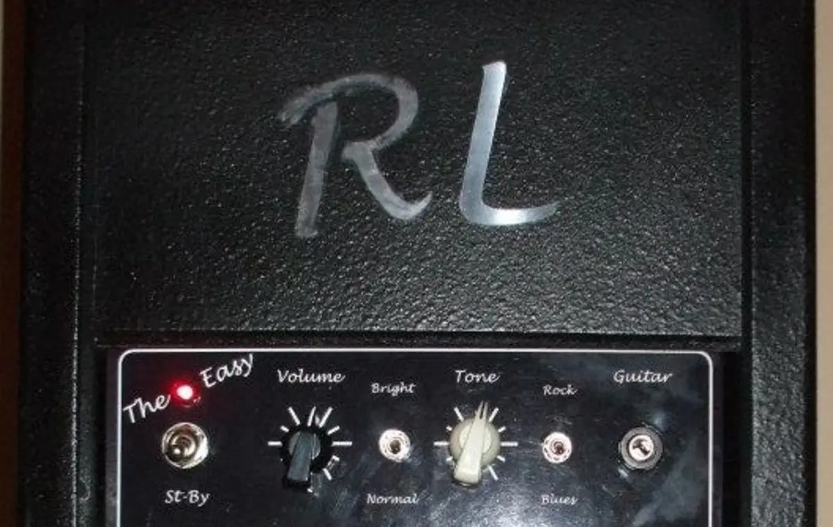 Pannello frontale della RL Technology The Easy